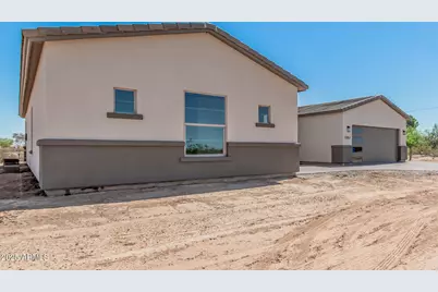 22352 W Daley Lane, Surprise, AZ 85387 - Photo 5