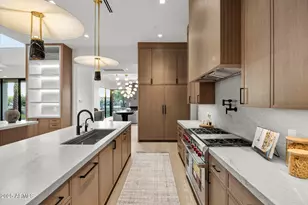 7001 E Paradise Dr, Scottsdale, AZ 85254 - Photo 11