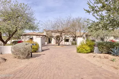 6116 N 38th Place, Paradise Valley, AZ 85253 - Photo 1