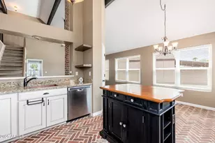 20818 N 21st Dr, Phoenix, AZ 85027 - Photo 25