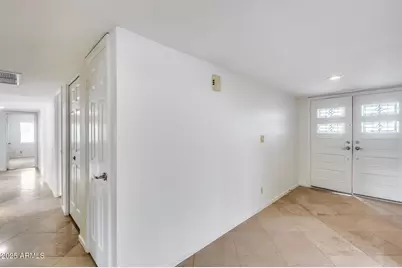 319 E Hackamore Street, Mesa, AZ 85201 - Photo 9