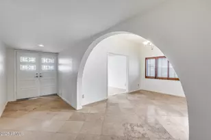 319 E Hackamore St, Mesa, AZ 85201 - Photo 7