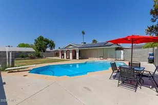 3411 W Redfield Rd, Phoenix, AZ 85053 - Photo 17