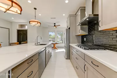 15766 W Grand Point Lane, Surprise, AZ 85374 - Photo 13