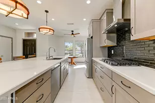 15766 W Grand Point Ln, Surprise, AZ 85374 - Photo 13