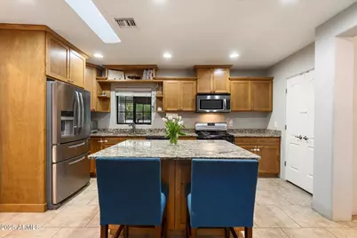 5845 N 3rd Avenue, Phoenix, AZ 85013 - Photo 11