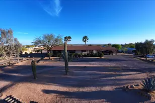 23335 W Staghorn Ln, Congress, AZ 85332 - Photo 1