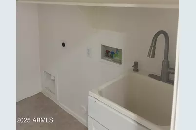 10956 W Cimarron Drive, Sun City, AZ 85373 - Photo 13