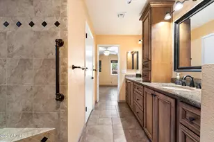 7644 E Sandalwood Dr, Scottsdale, AZ 85250 - Photo 21