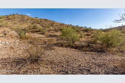 17725 W Estes Way, Goodyear, AZ 85338 - Photo 15