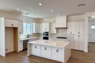 6452 E Omega Cir, Mesa, AZ 85215 - Photo 7
