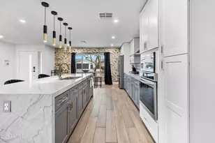 8707 E Clarendon Ave, Scottsdale, AZ 85251 - Photo 9