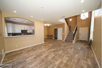 3440 N 38th Street #105, Phoenix, AZ 85018 - Photo 1