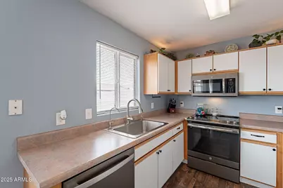 803 W Hess Avenue, Coolidge, AZ 85128 - Photo 11