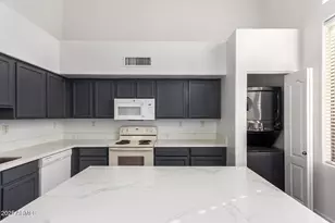 738 S Beck Ave, Tempe, AZ 85281 - Photo 13