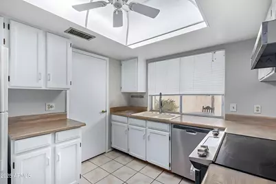 18225 N 45th Avenue, Glendale, AZ 85308 - Photo 7