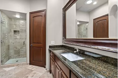 13811 S Canyon Drive, Phoenix, AZ 85048 - Photo 35