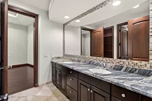 13811 S Canyon Dr, Phoenix, AZ 85048 - Photo 41