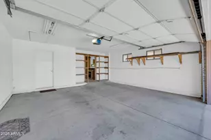 10739 W Saratoga Cir, Sun City, AZ 85351 - Photo 41