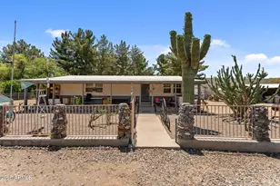 18995 E Saguaro, Black Canyon City, AZ 85324 - Photo 1