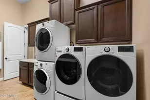 2304 N Steele Cir, Mesa, AZ 85207 - Photo 57