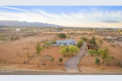233 W Sunset, Huachuca City, AZ 85616 - Photo 1