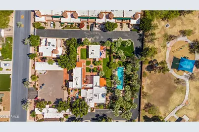 4203 E Hazelwood Street, Phoenix, AZ 85018 - Photo 17