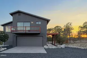 2943 E Lookout Ln, Overgaard, AZ 85933 - Photo 1