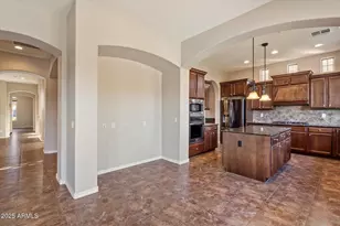 13648 W Jesse Red Dr, Peoria, AZ 85383 - Photo 9