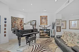 2402 E Esplanade, Phoenix, AZ 85016 - Photo 1