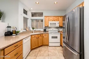 15621 W Sky Hawk Dr, Sun City West, AZ 85375 - Photo 13