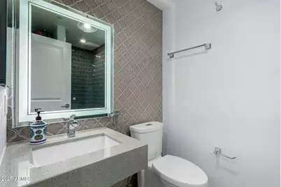 706 E Washington Street #207, Phoenix, AZ 85034 - Photo 21