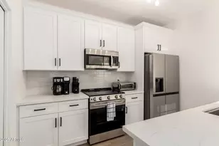 11333 N 92nd St, Scottsdale, AZ 85260 - Photo 7