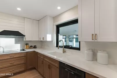 6802 N 22nd Place, Phoenix, AZ 85016 - Photo 15