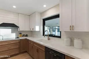 6802 N 22nd Pl, Phoenix, AZ 85016 - Photo 15