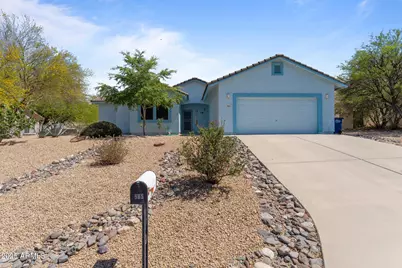 585 S Lincoln Street, Wickenburg, AZ 85390 - Photo 1