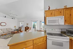 585 S Lincoln St, Wickenburg, AZ 85390 - Photo 11