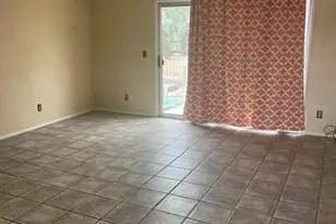 653 W Guadalupe Rd, Mesa, AZ 85210 - Photo 5