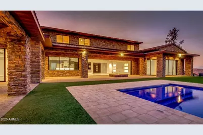 15217 N 15th Drive, Phoenix, AZ 85023 - Photo 1