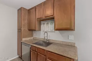 3600 N Hayden Rd, Scottsdale, AZ 85251 - Photo 11