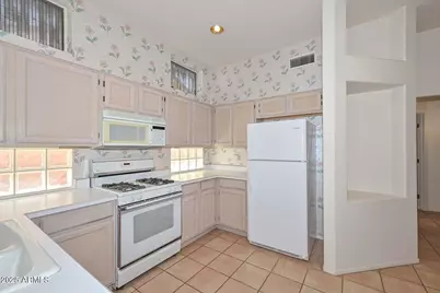 13612 W Robertson Drive, Sun City West, AZ 85375 - Photo 21