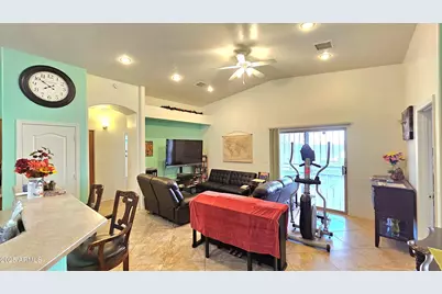 14946 S Avalon Road, Arizona City, AZ 85123 - Photo 13