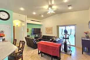 14946 S Avalon Rd, Arizona City, AZ 85123 - Photo 13