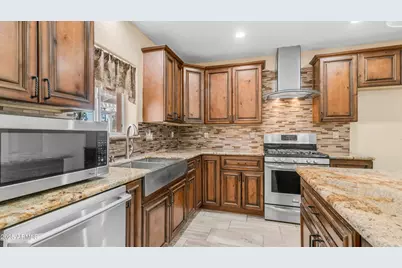 1001 W Northern Avenue, Phoenix, AZ 85021 - Photo 7