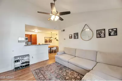 623 W Guadalupe, Mesa, AZ 85210 - Photo 1