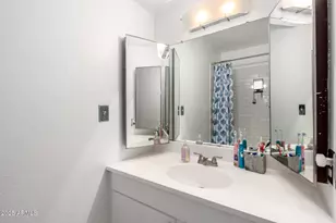 2040 S Longmore, Mesa, AZ 85202 - Photo 15