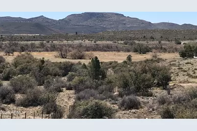 18351 S Peeples Valley Road #13, Peeples Valley, AZ 86332 - Photo 7