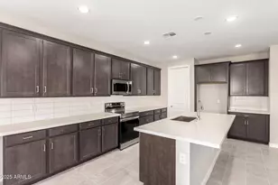 31619 N Shady Pasture Ln, San Tan Valley, AZ 85143 - Photo 11