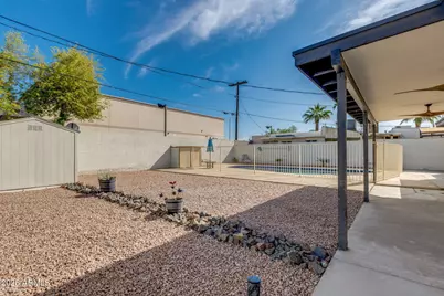 542 E Flynn Lane, Phoenix, AZ 85012 - Photo 27