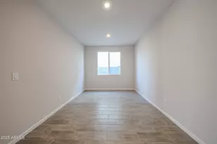 18110 W Creedance Blvd, Surprise, AZ 85387 - Photo 17